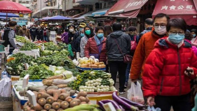 الصين تشتري نصف احتياطات الغذاء العالمي!