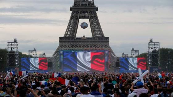 باريس تقاطع مباريات مونديال قطر