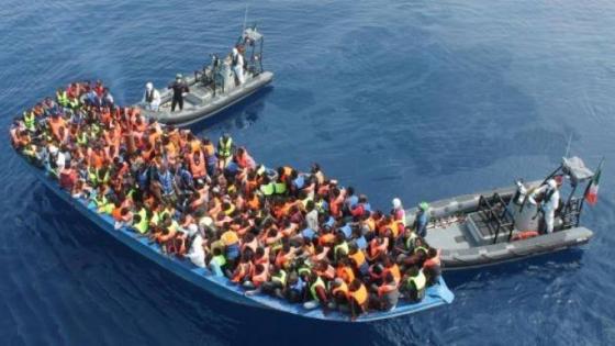 أكثر من ألف مهاجر أبحروا من تونس وليبيا إلى إيطاليا