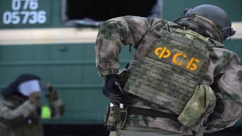 هيئة الأمن الفدرالي الروسي تحبط هجوما لطائرة مسيرة على مطار “سيفيرني” العسكري