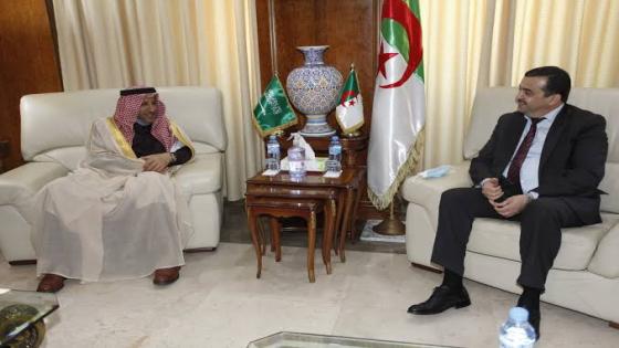 ‏”رويترز”: ‎الجزائر و ‎السعودية اقترحتا تمديد تخفيض إنتاج النفط لشهرين