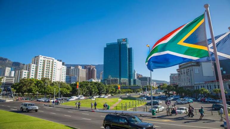جنوب إفريقيا تعلن قرارها بالانسحاب من محكمة الجنايات الدولية