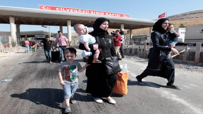 تركيا: نحو 56 ألف لاجئ سوري عادوا طوعًا إلى بلادهم