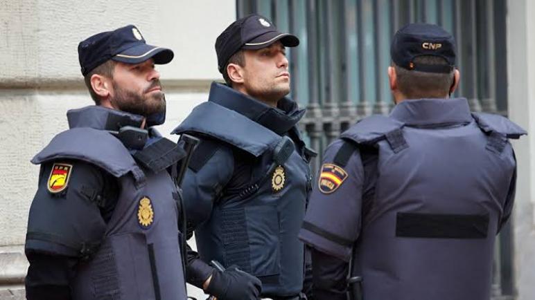 إسبانيا: تفكيك شبكة اتجار دولية في المخدرات زعيمها مغربي