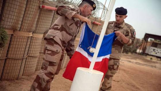 مالي تتهم القوات الفرنسية بـ”التجسس” و”التخريب”