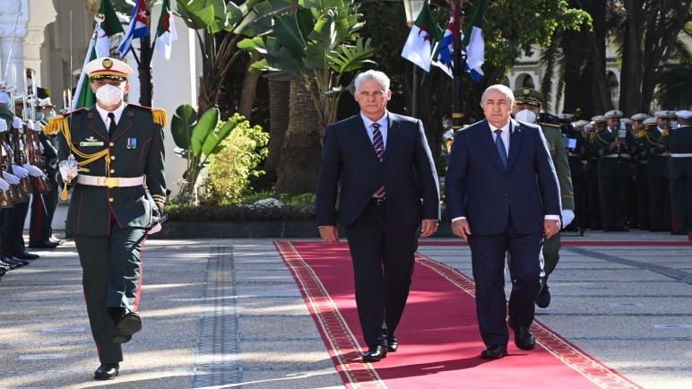 رئيس الجمهورية يخص نظيره الكوبي باستقبال رسمي