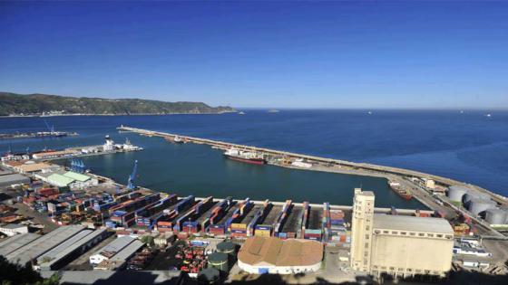 المؤسسة المينائية بسكيكدة تصدر 325 ألف طن من الكلنكر