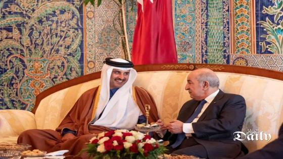 أمير قطر يهنىء رئيس الجمهورية على نجاح العملية الجراحية التي أجريت له