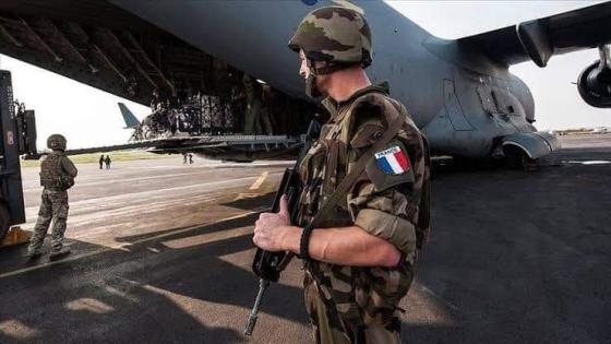 بعد تسع سنوات … القوات الفرنسية تغادر مالي نهائيا