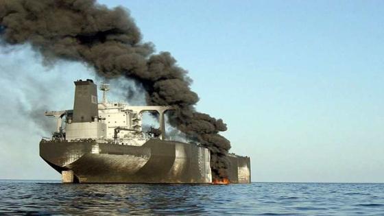 الحوثيون يستهدفون سفينتين صهيونيتين ويهددون ‏بضربات موجعة حتى وقف حرب غزة