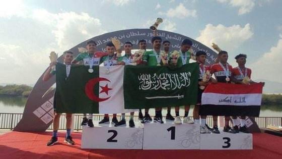 البطولة العربية : المنتخب الوطني للدراجات يتوج بالميدالية الفضية للسباق ضد الساعة