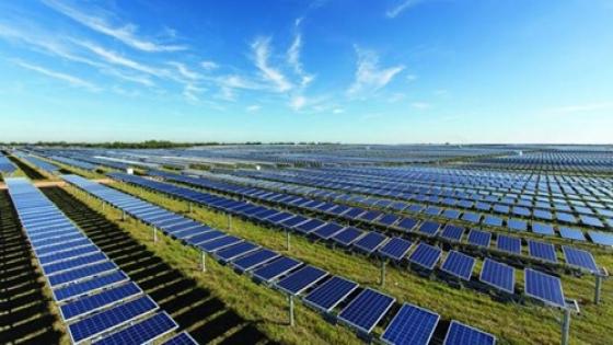 البيض: نحو استفادة سبع مناطق ببلدية سيدي طيفور من الكهرباء بالطاقة الشمسية