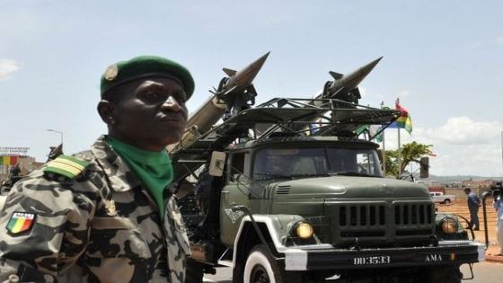 مالي: مقتل 17 جنديا و4 مدنيين في هجوم لتنظيم “داعش” الإرهابي