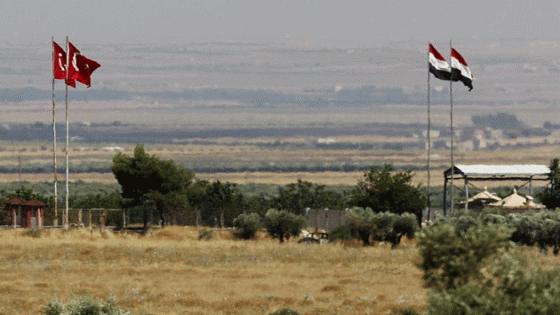 تركيا تعلن سقوط 4 صواريخ بمنطقة كاراكاميش المحاذية للحدود السورية.