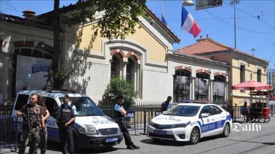 فرنسا: إغلاق مسجد في باريس استنكر الإساءة للرسول